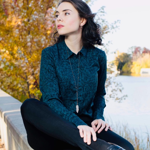 Button down shirt - Picture 2 of 6